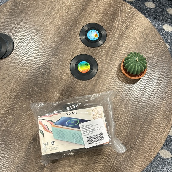 SOAR Eco-Friendly Wheat Fiber Wireless Charging Hub Bluetooth Speaker - Picture 5 of 8